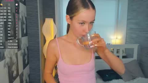 Snapshot of hannavaile chatting on June 22, 2026, 7:27 am Hanna online show from June 22, 2026, 7:27 am