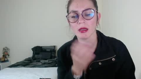 Snapshot of hanny_333 chatting on January 4, 2025, 9:10 am hanny_333 online show from January 4, 2025, 9:10 am