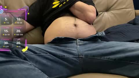 Snapshot of hansomeman2015 chatting on January 7, 2026, 12:13 am hansomeman2015 online show from January 7, 2026, 12:13 am