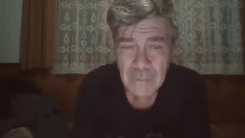 Snapshot of hanzik1954 chatting on June 3, 2026, 7:19 pm hanzik1954 online show from June 3, 2026, 7:19 pm