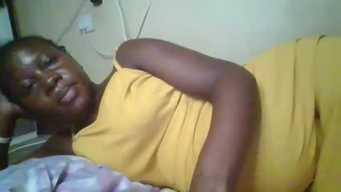 happy_dimple online show from November 22, 2025, 8:52 pm