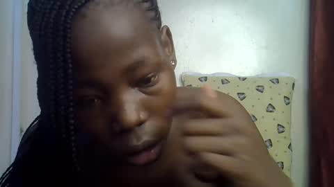 happy_kienyeji online show from November 10, 2025, 4:17 pm