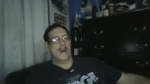 happyhappy4 online show from November 24, 2025, 6:46 am