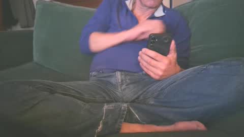 Snapshot of happymark31 chatting on October 24, 2025, 9:11 pm mark online show from October 24, 2025, 9:11 pm