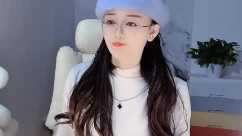 Snapshot of happysweetie168 chatting on December 8, 2024, 2:30 pm Daisy online show from December 8, 2024, 2:30 pm