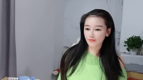 Snapshot of happysweetie168 chatting on December 17, 2025, 2:50 am Daisy online show from December 17, 2025, 2:50 am