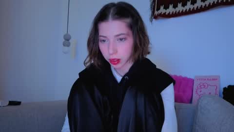 Vivy online show from April 9, 2026, 11:43 pm