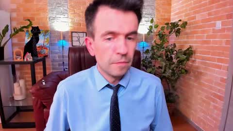 Steve online show from February 25, 2025, 2:22 pm