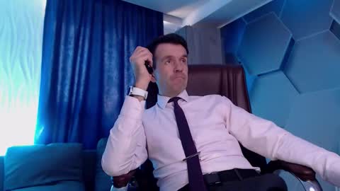 Steve online show from October 17, 2025, 11:13 am