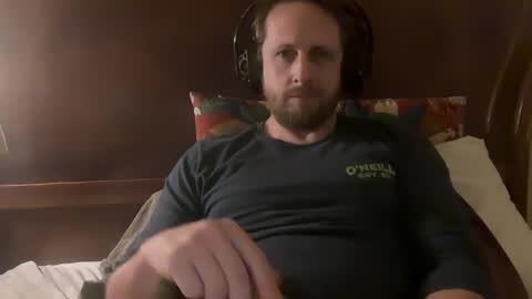 Snapshot of hard_t00l_84 chatting on February 26, 2026, 4:00 am hard_t00l_84 online show from February 26, 2026, 4:00 am