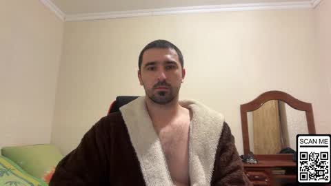 Snapshot of hard_to_obey chatting on December 21, 2025, 2:46 pm Vadim online show from December 21, 2025, 2:46 pm