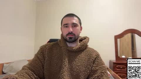 Snapshot of hard_to_obey chatting on February 8, 2026, 7:28 pm Vadim online show from February 8, 2026, 7:28 pm