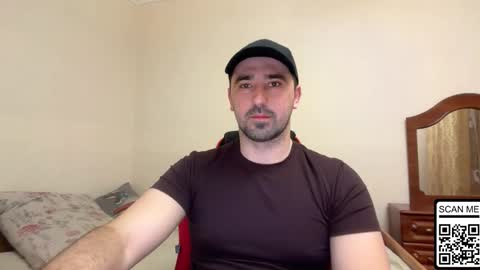 Snapshot of hard_to_obey chatting on March 6, 2026, 6:37 pm Vadim online show from March 6, 2026, 6:37 pm