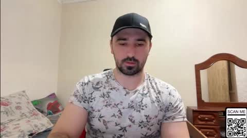 Snapshot of hard_to_obey chatting on March 17, 2026, 6:55 pm Vadim online show from March 17, 2026, 6:55 pm