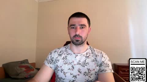 Snapshot of hard_to_obey chatting on April 5, 2026, 12:46 pm Vadim online show from April 5, 2026, 12:46 pm