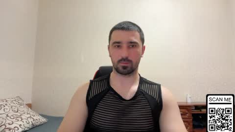 Snapshot of hard_to_obey chatting on April 10, 2026, 5:06 pm Vadim online show from April 10, 2026, 5:06 pm