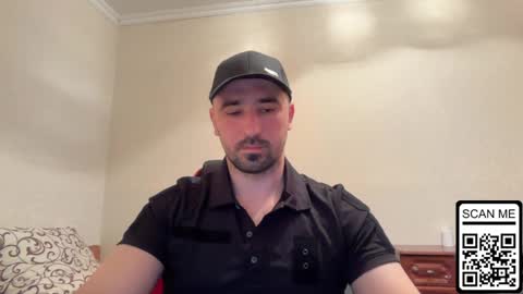 Snapshot of hard_to_obey chatting on April 26, 2026, 11:41 am Vadim online show from April 26, 2026, 11:41 am