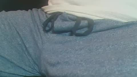 Snapshot of hardcanuck59 chatting on December 17, 2024, 1:50 am Horny and Hard all the time online show from December 17, 2024, 1:50 am