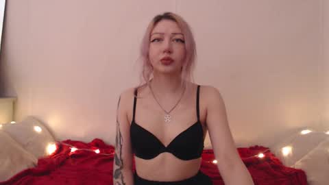 Snapshot of hardcore_x chatting on February 3, 2026, 10:04 pm Emily online show from February 3, 2026, 10:04 pm