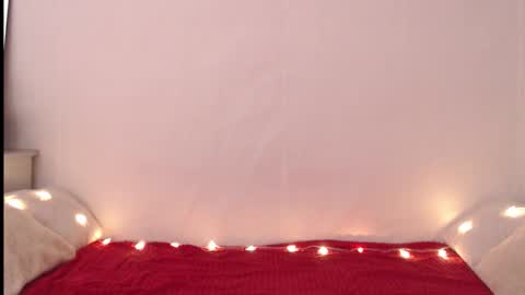 Snapshot of hardcore_x chatting on February 15, 2026, 8:27 pm Emily online show from February 15, 2026, 8:27 pm