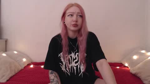 Snapshot of hardcore_x chatting on March 1, 2026, 10:34 pm Emily online show from March 1, 2026, 10:34 pm