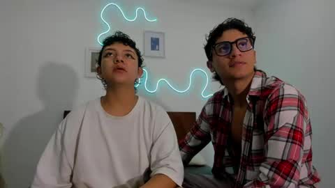 kade and demi independent models online show from May 24, 2026, 5:01 am