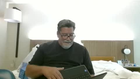 hardfreak4you online show from November 4, 2025, 4:33 am