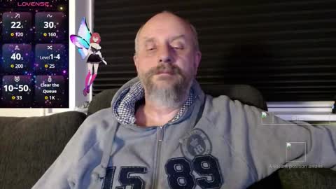 Snapshot of hardmrlazy chatting on October 13, 2025, 6:08 pm MrLazy online show from October 13, 2025, 6:08 pm