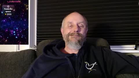 Snapshot of hardmrlazy chatting on October 21, 2025, 6:52 pm MrLazy online show from October 21, 2025, 6:52 pm