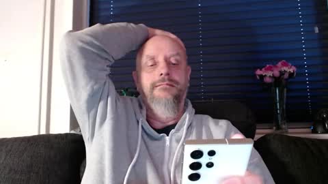 MrLazy online show from January 13, 2026, 3:06 pm