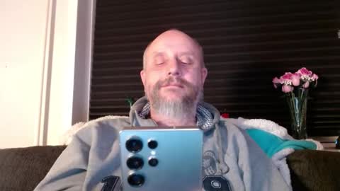 MrLazy online show from February 17, 2026, 6:03 pm