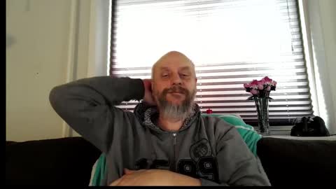 MrLazy online show from February 19, 2026, 10:22 am