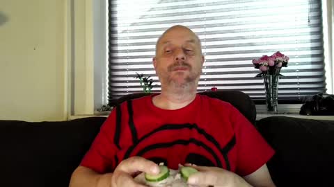 MrLazy online show from May 26, 2026, 7:15 am