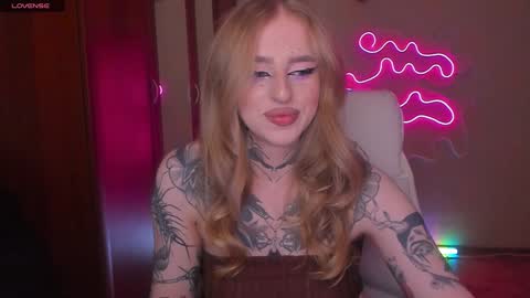 Snapshot of harley_kimm chatting on December 5, 2024, 5:59 am Julia online show from December 5, 2024, 5:59 am