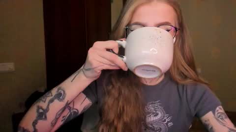 Snapshot of harley_kimm chatting on November 27, 2025, 5:53 am Julia online show from November 27, 2025, 5:53 am