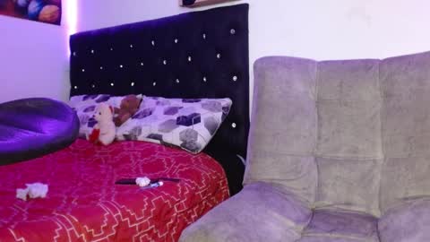 harley_quinnn111 online show from February 10, 2025, 12:41 am