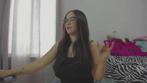 Snapshot of harleynapier chatting on October 8, 2025, 8:17 pm Natii online show from October 8, 2025, 8:17 pm