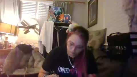 Snapshot of harleyquinnsey chatting on October 3, 2025, 8:22 am Harley online show from October 3, 2025, 8:22 am