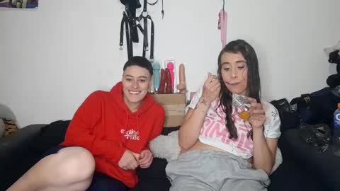 Snapshot of harly_jocker chatting on December 26, 2024, 9:47 pm online show from December 26, 2024, 9:47 pm