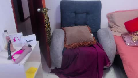 Snapshot of harly_queen77 chatting on January 15, 2025, 4:11 pm Harly online show from January 15, 2025, 4:11 pm