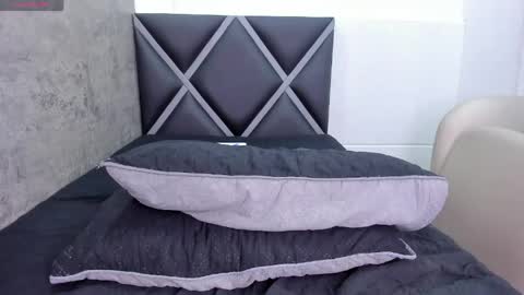 harmony_01 online show from May 19, 2026, 8:37 pm