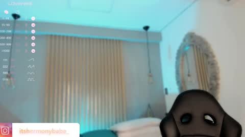 Snapshot of harmonybabe_ chatting on February 11, 2025, 12:38 am Harmony online show from February 11, 2025, 12:38 am