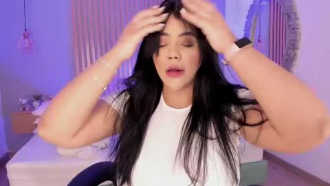 Snapshot of harmonybabe_ chatting on March 8, 2025, 8:25 pm Harmony online show from March 8, 2025, 8:25 pm