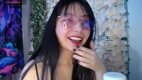 Snapshot of harmonys_couple_ chatting on February 23, 2026, 8:50 pm Harmonys World online show from February 23, 2026, 8:50 pm