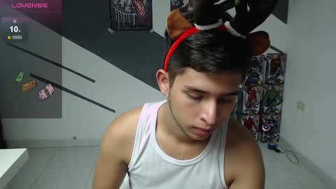 Snapshot of harold_18_ chatting on December 9, 2024, 10:52 pm harold_18_ online show from December 9, 2024, 10:52 pm
