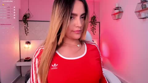 Snapshot of harper_woods chatting on February 1, 2025, 12:40 am Harper online show from February 1, 2025, 12:40 am