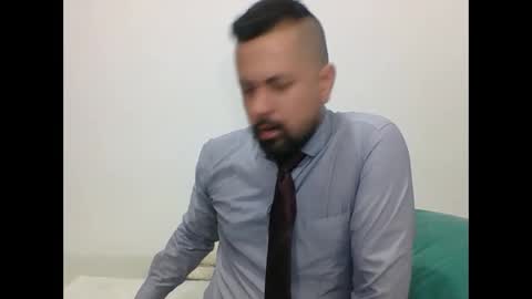 Snapshot of harry_goldenmillerx10fun chatting on December 19, 2024, 8:13 pm  Harry    online show from December 19, 2024, 8:13 pm