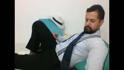 Snapshot of harry_goldenmillerx10fun chatting on January 24, 2025, 8:54 pm  Harry    online show from January 24, 2025, 8:54 pm