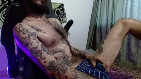 Snapshot of harry_reems_ chatting on June 19, 2026, 8:45 pm OMAR online show from June 19, 2026, 8:45 pm