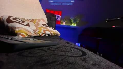  ... online show from April 4, 2026, 6:05 pm